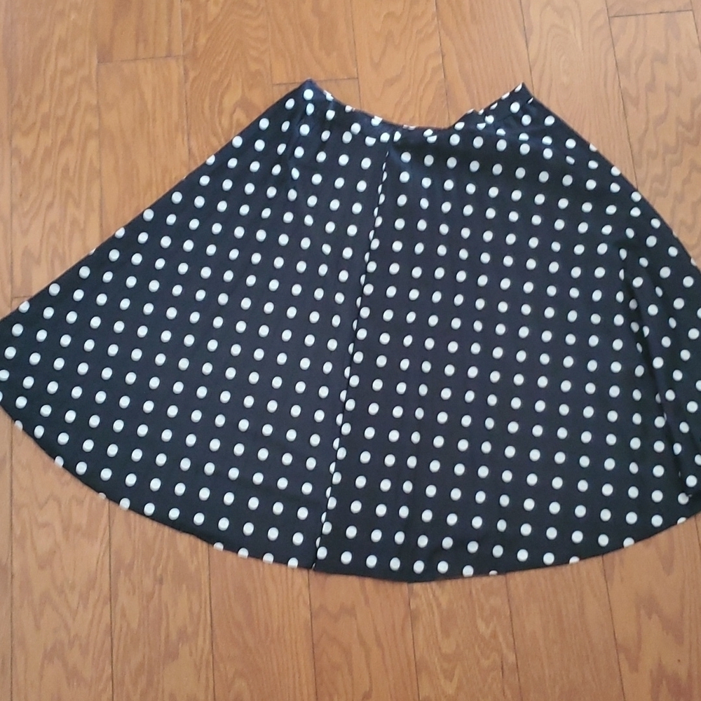 Pleated polka dot skirt - Picture 5 of 7